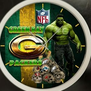 Green Bay Packers Hulk clock